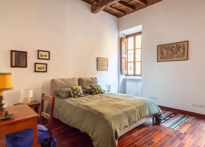 Trastevere Lungaretta *